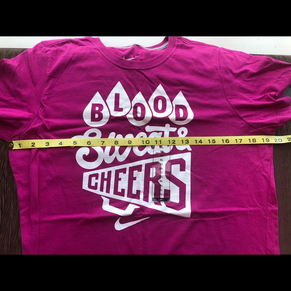 Nike T-shirts (2) - Picture 7 of 7